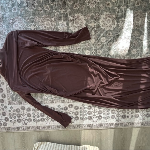 Wilfred
Remedy Longsleeve Dress - Picture 8 of 8